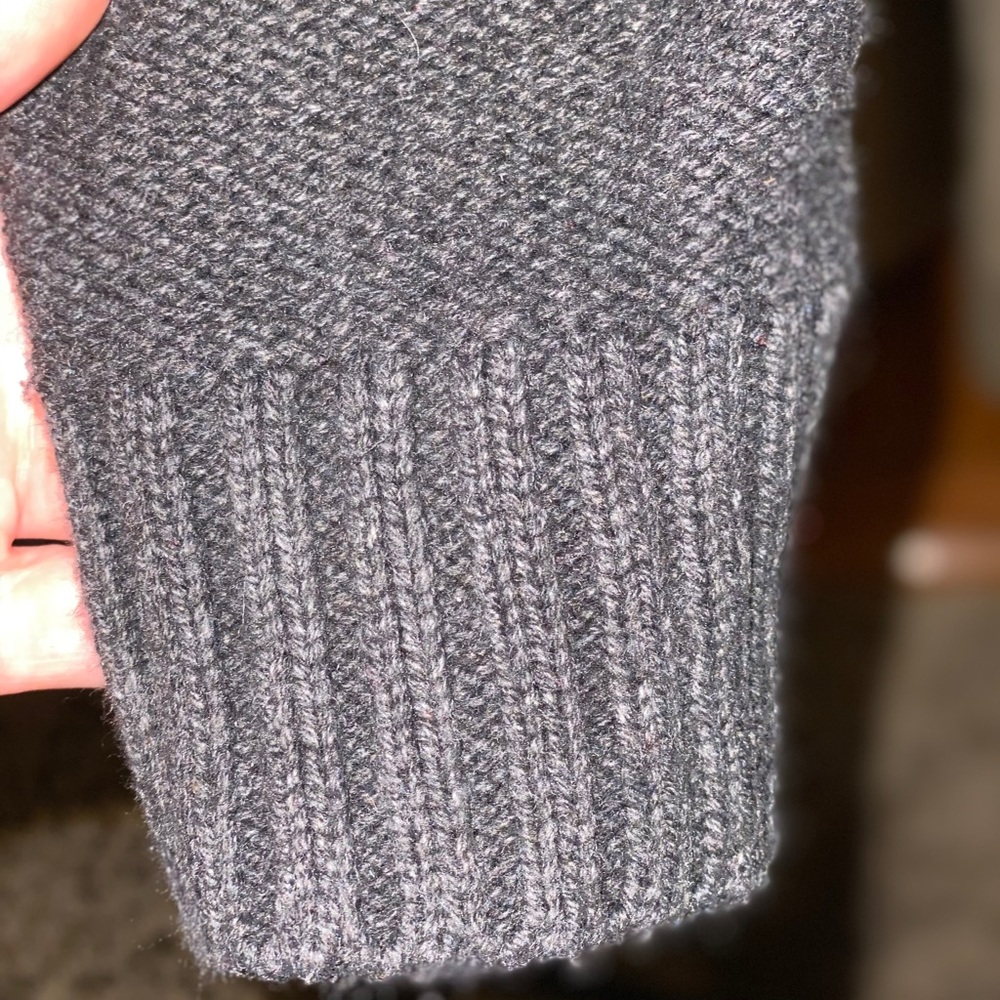 Max Studio Sweater - Picture 5 of 7